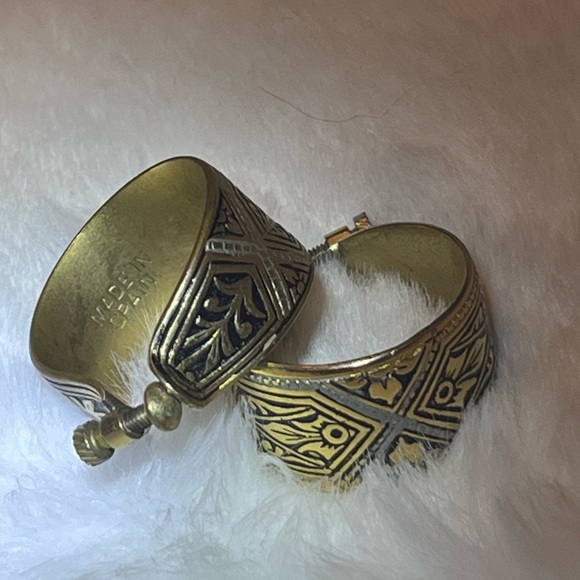 Damascene Screwback Hoop Earrings - Picture 9 of 12